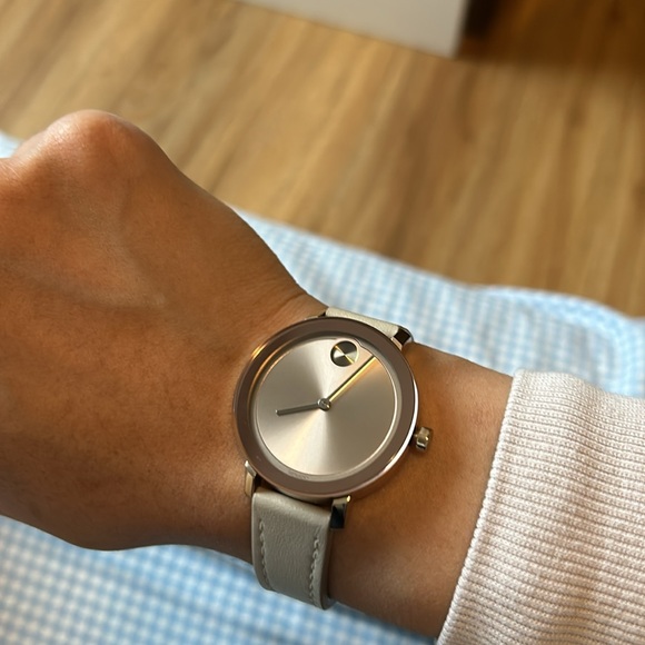 Movado watch - Picture 4 of 6